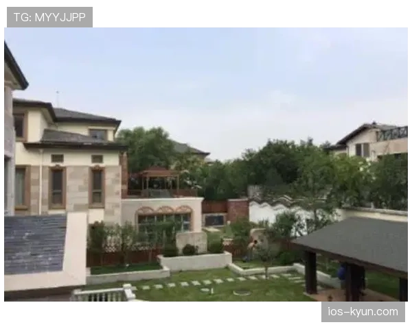 罗纳尔迪尼奥居然把豪宅改成了游乐场,这日常也太让人羡慕了吧? 罗纳尔迪尼奥居然把豪宅改成了游乐场,这日常也太让人羡慕了吧?